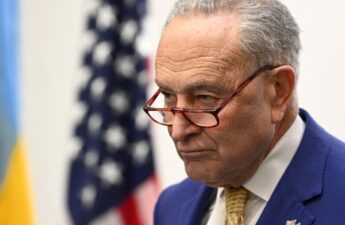 Senator Schumer Leaves Crypto Out of Lawmaker Letter After Vowing to Push Regulation