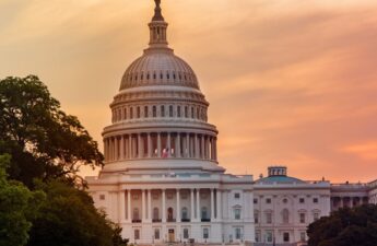 Bipartisan Hope Grows That Crypto Laws Will Pass Before Year's End