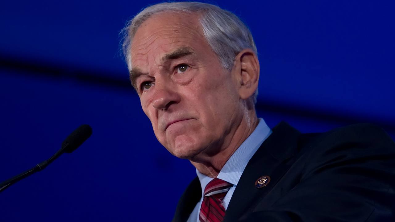 Fed Boss Won’t Leave: Ron Paul Slams Powell’s ‘Untouchable’ Authority