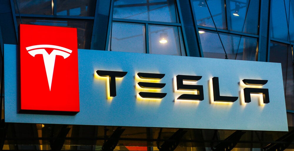 Tesla Stock Surges 8% Post-Market as Bitcoin Holdings Exceed $1 Billion