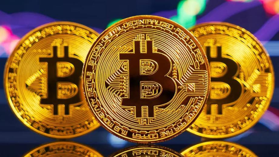 Bitcoin Breaks $106,000 as Investors Pour Funds into WEPE, STARS Presales