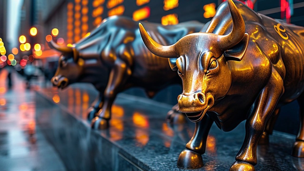 Bitcoin Technical Analysis: Resistance at $106K Sparks Fierce Bull-Bear Battle