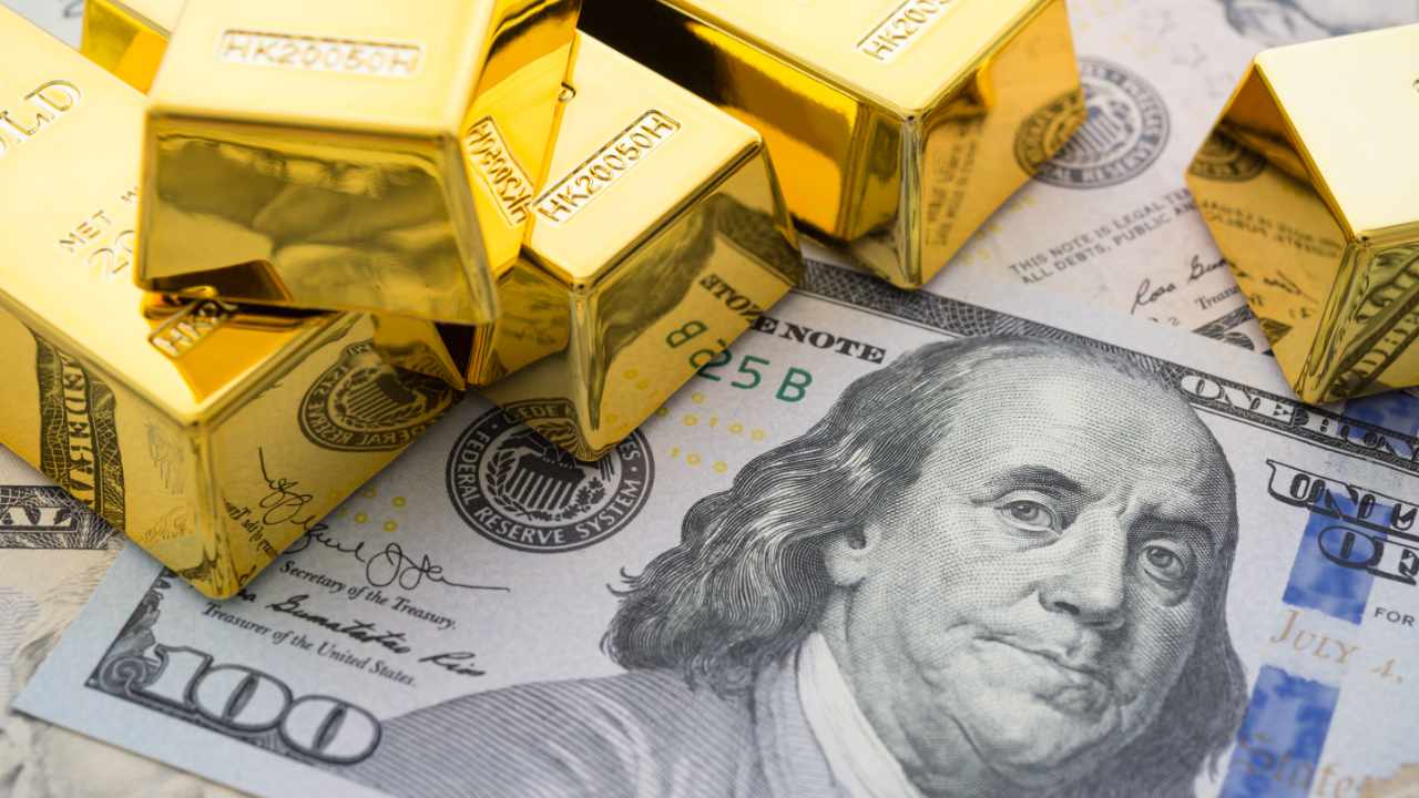 Russian Oil Chief Warns Gold Will Be US Dollar’s Biggest Rival