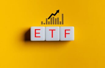 Bitcoin ETFs See $588 Million Inflow As Market Momentum Continues