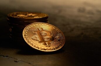 Bitcoin’s Sharp Descent Sparks $132M in Liquidations Amid Market Volatility