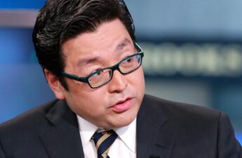 ‘Best-Performing Asset This Year’: Tom Lee Doubles Down on Bitcoin’s Ascent