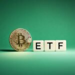 ETF Weekly Recap: Bitcoin ETFs See Consecutive Week of Outflows With $559 Million Exit, While Ether ETFs Gain Modest $1.6 Million