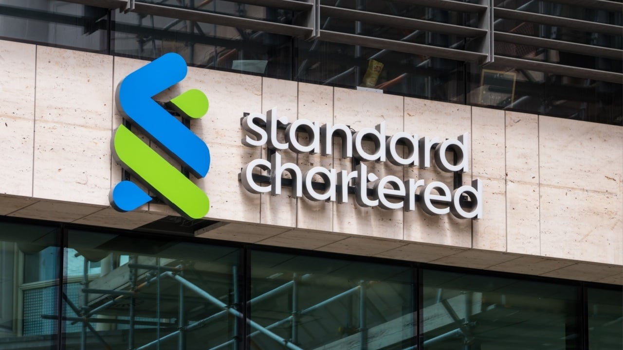 Standard Chartered Shares 5-Year Bitcoin Forecast, Sees BTC at $500K by 2028